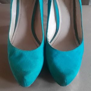 Fresh Aqua Blue Pumps